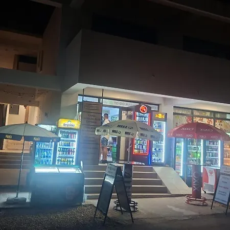 Bella Studio-only Adults Penzion 3*